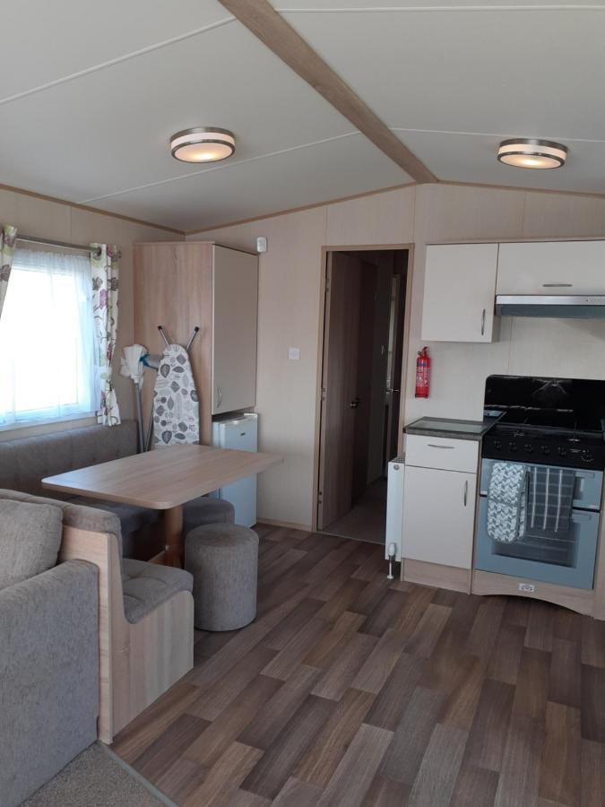 Camber Holiday Park Екстериор снимка